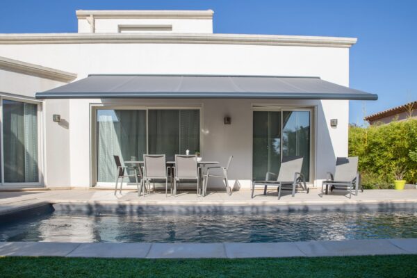 B50XL_Antraciet_Pezenas_-FR_AluminiumMDDelangrange_Guillaume_2019_30_B-scaled-1