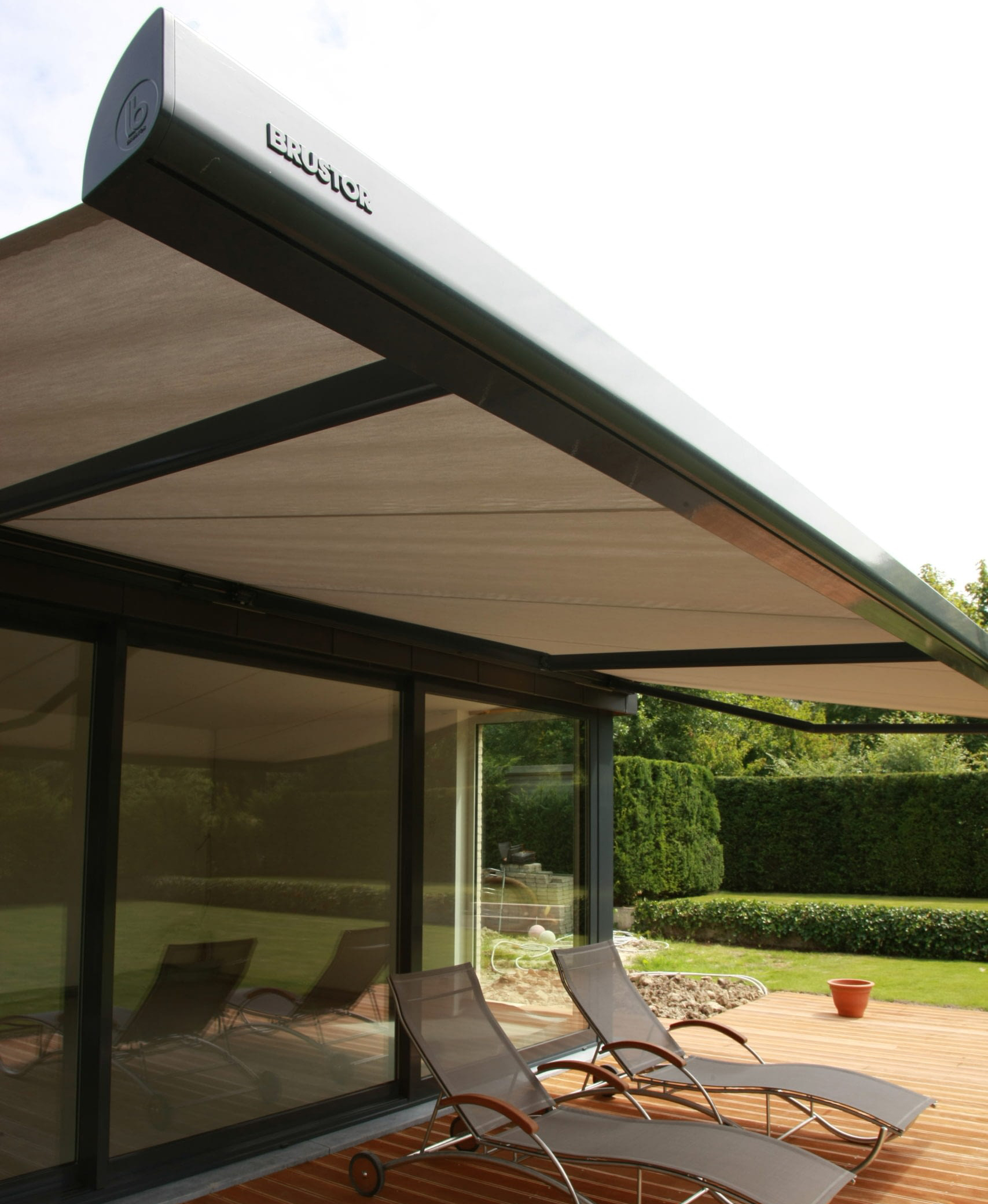 Markise von Brustor Schweiz